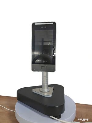 Goede prijs 7 inch aanwezigheidsapparaat NFC vingerafdruk gezichtsherkenning OEM ODM Ondersteuning Reset Aanpasbaar Wifi online